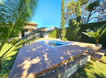 Casa · 233m² · 3 Quartos · 8 Vagas · Casa em Jardim Ana Estela, Carapicuíba/SP de 233m² 3 quartos à venda por R$ 1.600.000,00