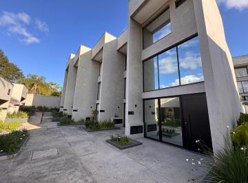 Casa · 125m² · 2 Quartos · 2 Vagas · Casa em Granja Viana, Cotia/SP de 125m² 2 quartos à venda por R$ 1.400.000,00 ou para locação R$ 5.7
