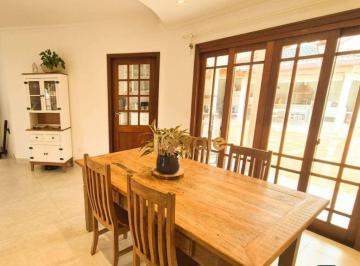 Casa · 274m² · 4 Quartos · 2 Vagas · Casa em Urbanova, São José dos Campos/SP de 274m² 4 quartos à venda por R$ 1.590.000,00