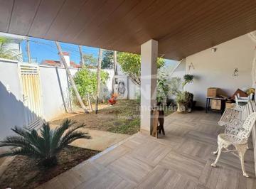 Casa · 180m² · 2 Quartos · 2 Vagas · Casa para venda em Residencial Samambaia de 180.00m² com 2 Quartos, 1 Suite e 2 Garagens
