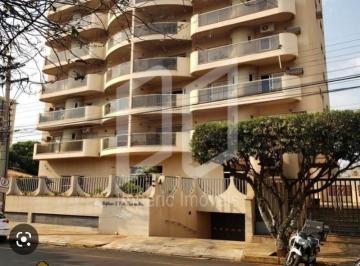 Apartamento · 269m² · 3 Quartos · 2 Vagas · Apartamento para venda em Centro de 269.00m² com 3 Quartos, 1 Suite e 2 Garagens