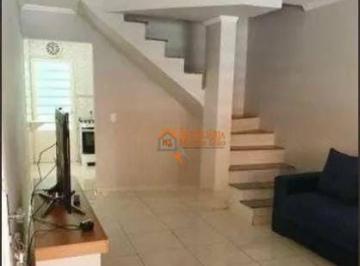 Casa · 77m² · 2 Quartos · 2 Vagas · Sobrado em Jardim Adriana, Guarulhos/SP de 77m² 2 quartos à venda por R$ 349.000,00