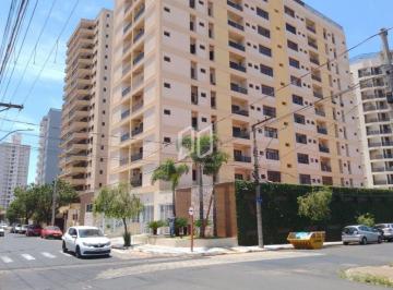 Apartamento · 140m² · 3 Quartos · 3 Vagas · Apartamento para venda em Centro de 140.00m² com 3 Quartos, 1 Suite e 3 Garagens