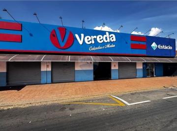 Comercial · 200m² · 2 Vagas · Galpão / Depósito / Armazém para alugar em Jardim Santa Izabel de 200.00m² com 2 Garagens