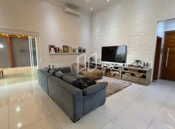 Casa · 370m² · 5 Quartos · 2 Vagas · Casa de Condomínio para venda em Portal Das Araucárias de 370.00m² com 5 Quartos, 5 Suites e 2 Garag
