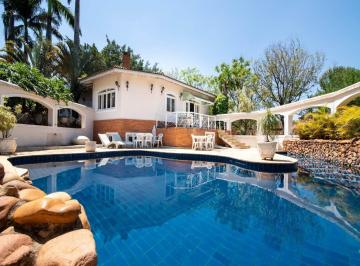 Casa · 1200m² · 5 Quartos · 4 Vagas · Casa para alugar em Condomínio Village Sans Souci de 1200.00m² com 5 Quartos, 3 Suites e 4 Garagens
