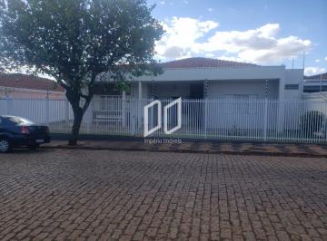 Casa · 206m² · 3 Quartos · 6 Vagas · Casa para venda e aluguel em Parque Do Carmo de 206.00m² com 3 Quartos, 1 Suite e 6 Garagens