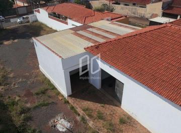 Comercial · 406m² · 1 Quarto · Galpão / Depósito / Armazém para alugar em Centro de 406.00m² com 1 Quarto