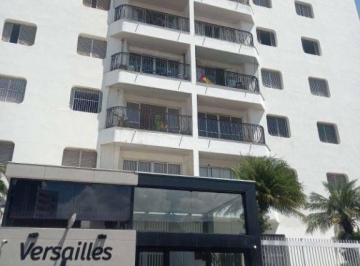 Apartamento · 146m² · 3 Quartos · 2 Vagas · Apartamento para venda em Centro de 146.00m² com 3 Quartos, 1 Suite e 2 Garagens