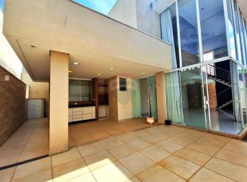 Casa · 200m² · 4 Quartos · 4 Vagas · Casa de Condomínio para venda em Parque Real de 200.00m² com 4 Quartos, 2 Suites e 4 Garagens