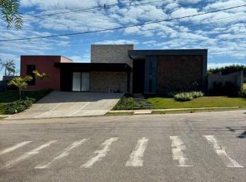 Casa · 600m² · 3 Quartos · 4 Vagas · Casa de Condomínio para venda e aluguel em Cabreúva de 600.00m² com 3 Quartos, 3 Suites e 4 Garagens