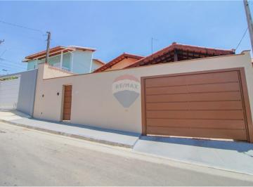 Casa · 150m² · 3 Quartos · 2 Vagas · Casa para venda em Centro de 149.94m² com 3 Quartos, 1 Suite e 2 Garagens