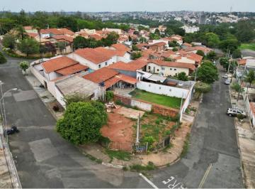 Casa · 82m² · 1 Quarto · 1 Vaga · Casa para venda em Jardim Botânico de 81.67m² com 1 Quarto e 1 Garagem