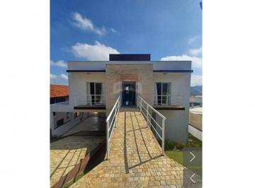 Casa · 320m² · 4 Quartos · 6 Vagas · Casa de Condomínio para venda em Hills Iii de 320.00m² com 4 Quartos, 3 Suites e 6 Garagens