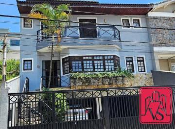 723a24d3fb1730261099fcdd34d2a88a2fb2d76b · Sobrado 320m², 3 quartos sendo 3 suítes, 6 vagas de garagem - Parque Espacial - São Bernardo do Camp