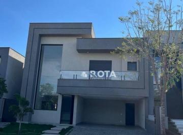 371dd44b46cf76723fd2f4676af9affeb355a7de · Sobrado c 4 quartos (sendo 3 suítes) , área gourmet com piscina