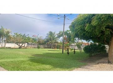 Casa · 42m² · 1 Quarto · 4 Vagas · Casa acessível em Nova Esperança, aguardando por você!