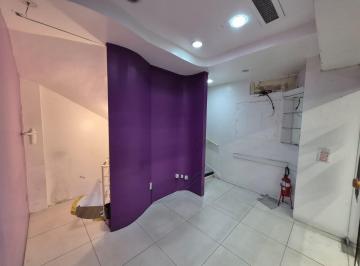 Comercial · 49m² · 3 Quartos · loja em galeria no centro histórico