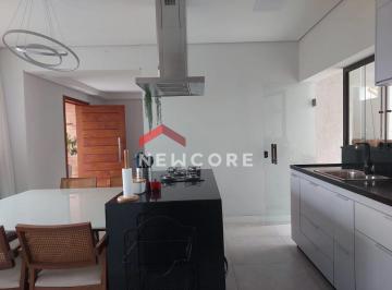 Casa · 303m² · 3 Quartos · 1 Vaga · Casa em Rua Marquês de Sapucaí - Centro - Sabará/MG