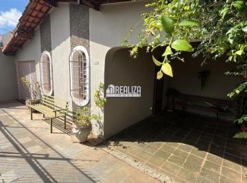 Imagem 1 · Casa para venda e aluguel em Conjunto Frei Eugênio, Uberaba