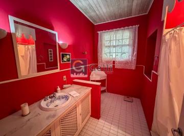 Imagem 1 · Casa para venda em Carangola, Petrópolis