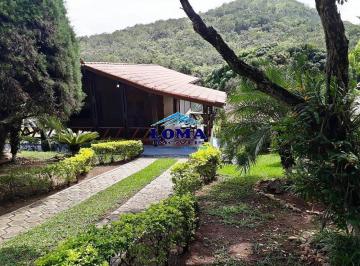 Rural · 1360m² · 2 Quartos · 3 Vagas · Excelente chácara com casa de Madeira