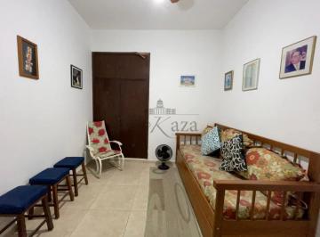 Casa · 93m² · 4 Quartos · 1 Vaga · Oportunidade - Casa Residencial - Centro - Jacareí - 4 Dormitórios - 122m².