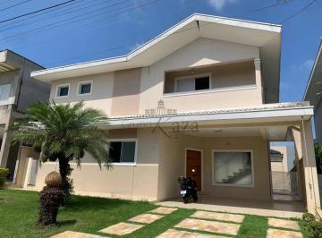 Casa · 350m² · 4 Quartos · 2 Vagas · Oportunidade - Casa em Condomínio - Villa Branca - Residencial Villa Branca I - 4 Suítes - 350m².