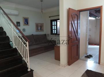 Casa · 250m² · 3 Quartos · 3 Vagas · Casa Sobrado - Jacareí - Loteamento Villa Branca - 3 Dormitórios - 170m².