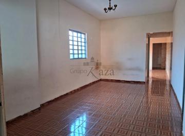 Casa · 198m² · 2 Quartos · 2 Vagas · Oportunidade - Casa Térrea - Centro - Jacareí - 2 Dormitórios - 159m².