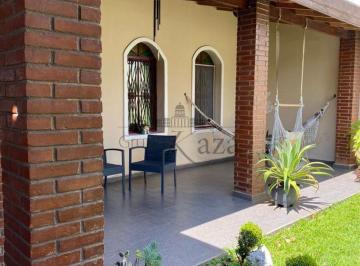 Casa · 300m² · 3 Quartos · 5 Vagas · Casa - Jardim Flórida - Jacareí - 3 Dormitórios sendo uma suíte - 200m²