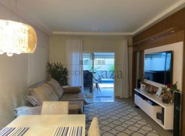 Casa · 250m² · 5 Quartos · 4 Vagas · Sobrado - Villa Branca - Jacareí - 205m² - 5 Dormitórios.