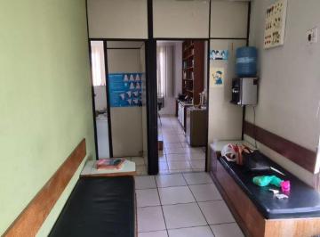 Comercial , Rio de Janeiro · Sala comercial com banheiro no Calçadão de Campo Grande