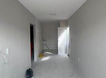 Foto 01 · Alugo apartamento em Itapuã, 2/4, 55m², nascente, R$ 2.000,00 !!!