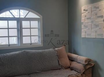 Casa · 63m² · 2 Quartos · 1 Vaga · Casa Sobrado - Jacareí - Centro - 2 Dormitórios - 115m² - Aceita Permuta.