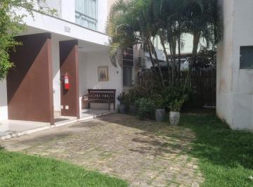 Casa de 4 quartos, Lauro de Freitas · Casa de 136 m² com 4 quartos à venda em Buraquinho