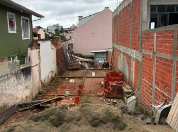 Terreno , Curitiba · Vendo terreno no Capão Raso com 160m²