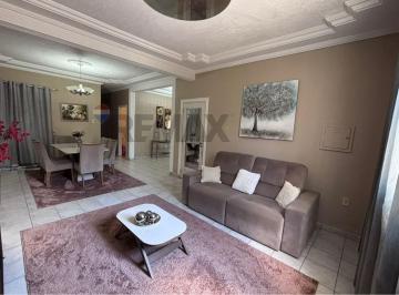 Casa · 351m² · 6 Quartos · 3 Vagas · Casa no bairro Adrianópolis com 6 quartos, financia