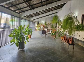 Casa · 522m² · 3 Quartos · 7 Vagas · Casa no conjunto tiradentes com 3 suítes - Aleixo
