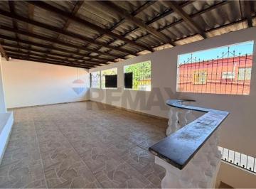 Casa · 190m² · 4 Quartos · 2 Vagas · Casa à Venda no Santo Antônio | 3 Quartos e 2 Suítes