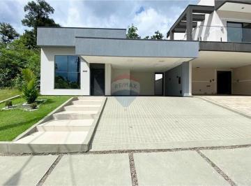 Casa · 150m² · 3 Quartos · 4 Vagas · Casa Térrea de Alto Padrão com 3 suítes no Condomínio Morada dos Pássaros, Ponta Negra