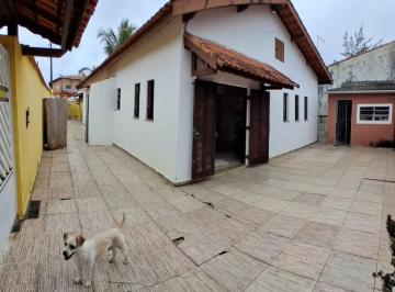 Casa de 3 quartos, Itanhaém · Casa à venda em Itanhaém - 117 m² com 3 dormitórios, 2 banheiros e piscina