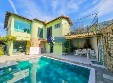 Casa · 300m² · 4 Quartos · 3 Vagas · UMA QUADRA DA PRAIA | 4 DORMITÓRIOS | GUAIUBA