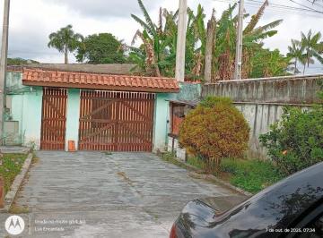 Foto 01 · Casa à venda em Caraguatatuba-SP, 1 quarto, 1 suíte, 1 sala, 2 banheiros, 6 vagas de garagem, 70m² n