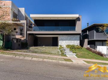 Casa · 334m² · 4 Quartos · 4 Vagas · Casa Residencial Ytahyê - 4 Suítes e Piscina - NOVA