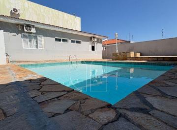 Casa · 283m² · 5 Quartos · 3 Vagas · Casa no Jardim Luciana · 283m² · Piscina e Área de Lazer