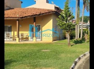 Casa · 130m² · 3 Quartos · 2 Vagas · Casa para venda em Centro de 130.00m² com 3 Quartos, 1 Suite e 2 Garagens
