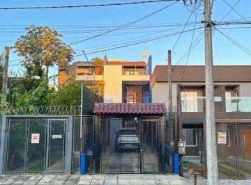 Casa · 16m² · 3 Quartos · 2 Vagas · Casa em Guarujá