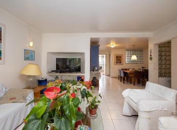 c80e63f0-ddba-4a41-beb5-f7cc44afe475 · Excelente sobrado para venda em Vila Madalena com 5 quartos, sendo 2 suítes, 256m²