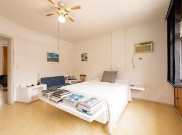 caa146f5-860c-47d1-9123-143155730692 · Atraente casa de vila para locação em Jardim Leonor com 4 quartos, sendo 1 suíte, 354m²